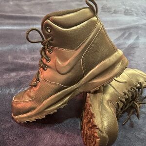 Nike Black Leather Hiking Boots